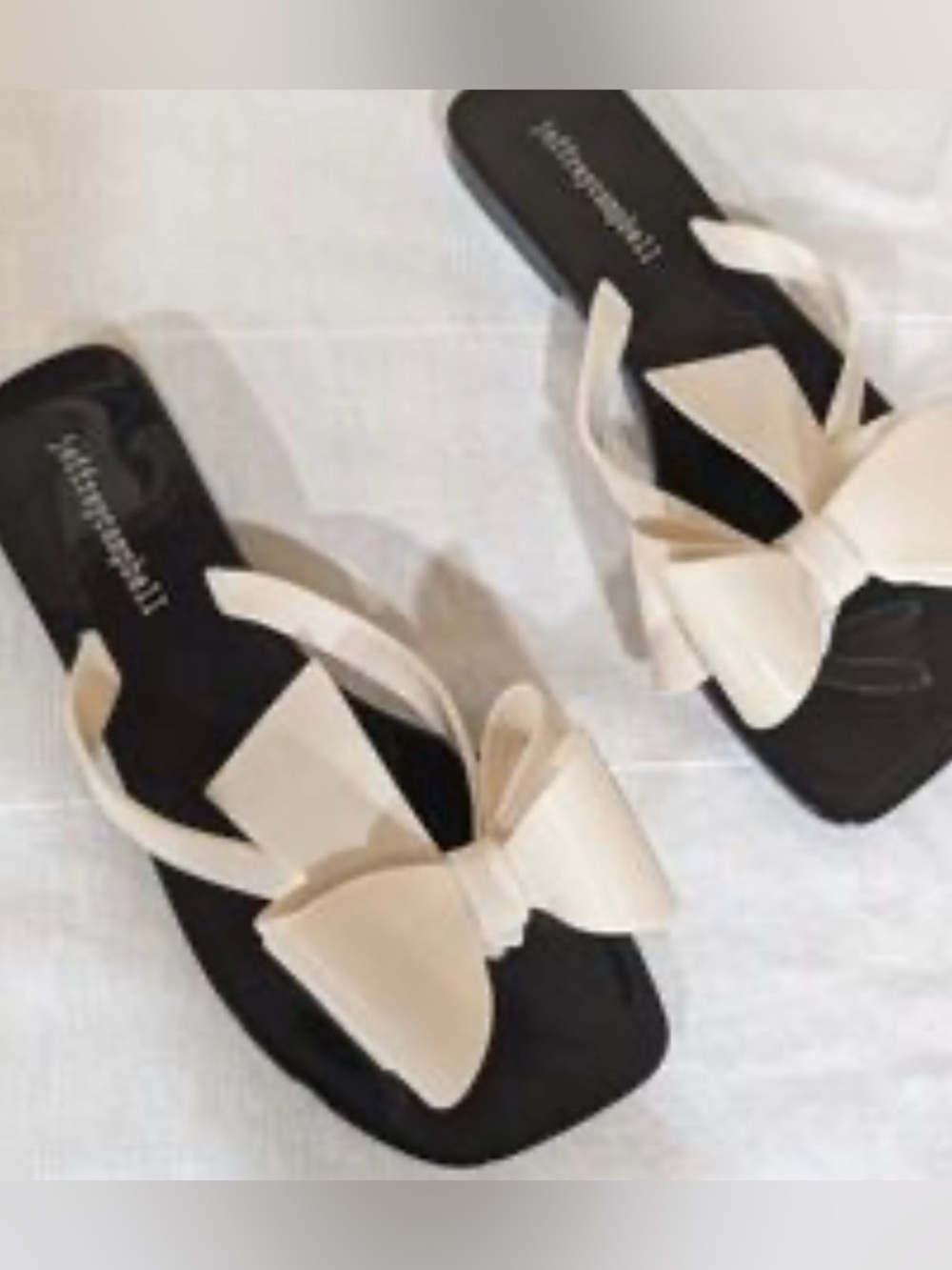Women’s Cream Bow Slide Sandals by